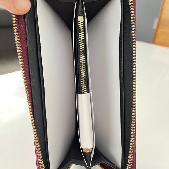 Emporio Armani Dark Red/Black Leather Unisex Ziparound Wallet, Y3H171 8AHOC - Picture 4 of 12